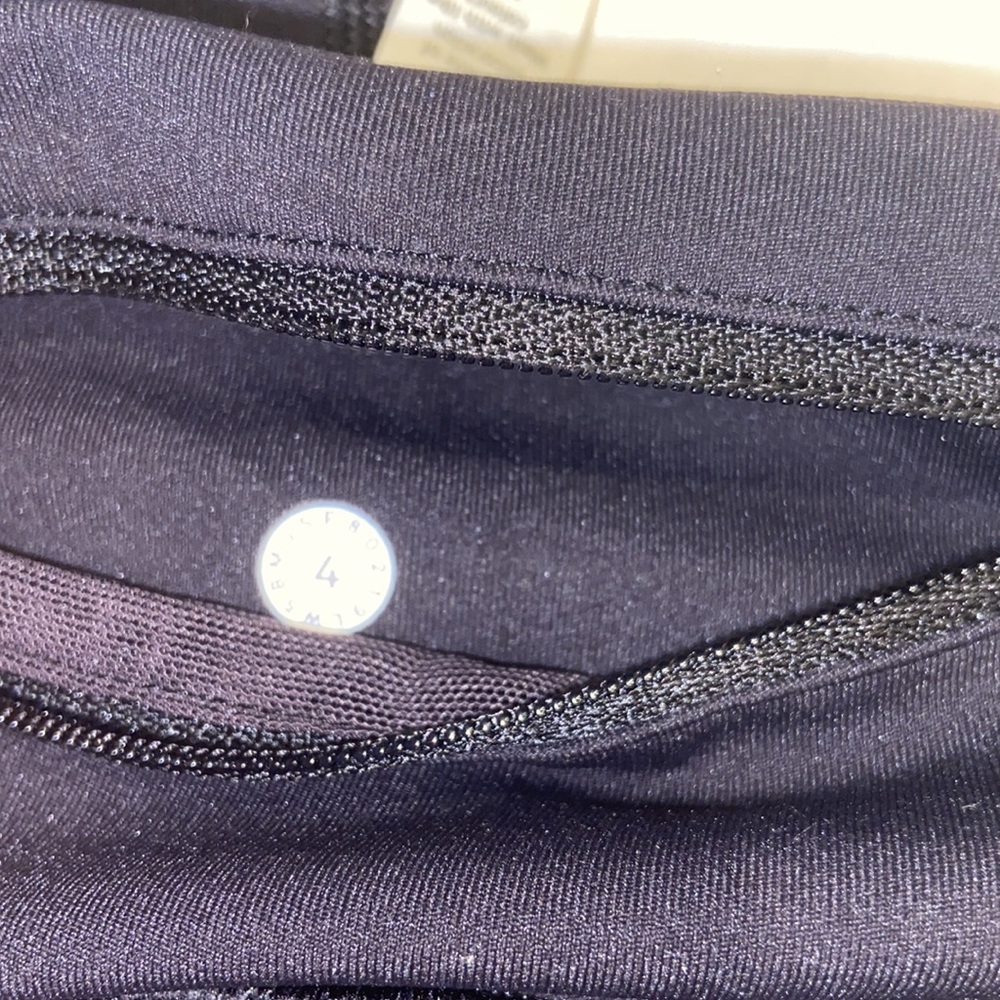 Lululemon leggings Black NWOT - Picture 6 of 13